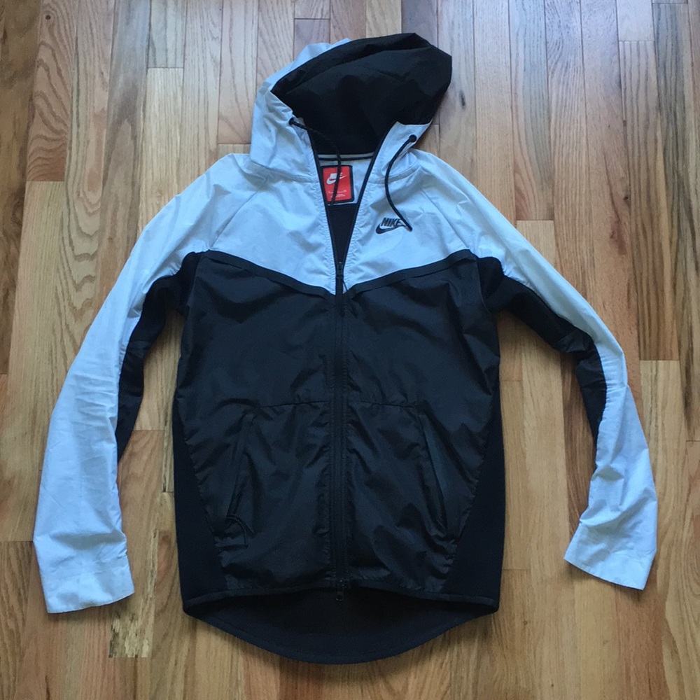Nike Sportswear Windrunner
